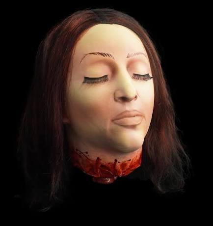 Decapitated Dana Severed Head | Halloween Decorations – The Horror Dome