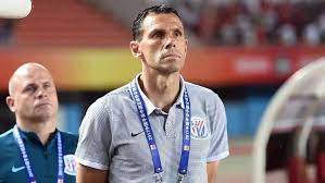 The strip is third in the national championship table with 22 units, below unión la calera and colo colo, and although on. Poyet Quits As Shanghai Shenhua Coach Marca In English