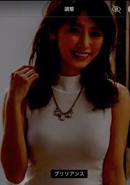 今田美桜 純白ドレスがフィットしたプリプリ歩きお尻 | エッチな写真