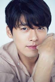He made his acting debut in the 2003 korean tv series 'bodyguard.' he had his first starring role in the show 'nonstop 4' in 2000. Hyun Bin Imdb