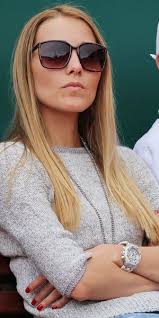 Последние твиты от novak djokovic (@djokernole). Jelena Djokovic Hair Google Search Jelena Djokovic Tennis Stars Square Sunglasses Women