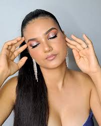 Holiss🤗🫶💕 Por aquí les dejo el look final del reel 🫶😍❤️‍🔥 . . . Reina  de las ferias de Capitanejo 2023 👑💕