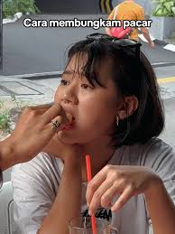 Ngamuk terus! giliran dikasih jajanan dari #TikTokShopbyTokopedia langsung  kalap!