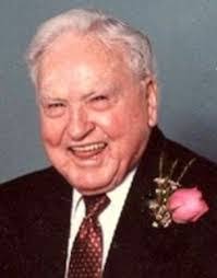 Matt Hux's Instagram, Twitter & Facebook