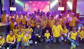 Dj bobo — move your feet 03:50. Kinder Aus Schiefbahn Treffen Dj Bobo Vor Konzert In Koln