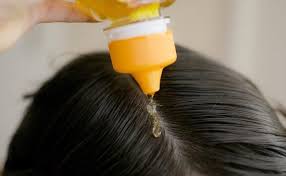 To do a bleach bath to your hair with coconut oil, you only need 4 things: The Coconut Oil Bleaching Method