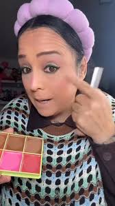 Mi maquillaje 💄 practico y glow Sígueme Lili Rosario Suscríbete gratis y  obtén un 10% de regalo 🎁 www.lilirosarioboutique.com o 956-477-2071  #makeup #beauty #belleza #glow #lilirosarioboutique #lilirosario #styles  #cosméticos #maquillaje #mujer