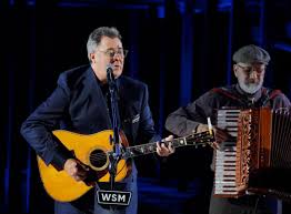 Country Icon Vince Gill Is Coming To Schenectady