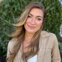 200+ perfiles de «Daneker»