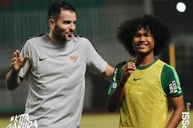 Date of birth bagus kahfi is the twin brother of bagas kaffa ( ps barito putera ). Bagus Kahfi Ternyata Sempat Diminati Tim Peringkat Kelima Liga Inggris Bolasport Com