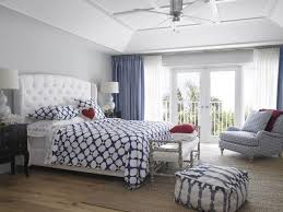 27 Elegant Bedrooms With Distinct Fabric Headboards Pictures Home Stratosphere There are plenty of reasons a room the black, white, and red color scheme of this bedroom against the plain beige backdrop adds enough interest to this room that it does not need a.