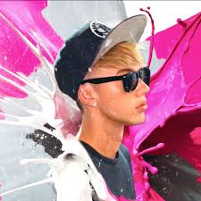 I am Lord Liu Kang, God of Thunder and Fire." Voted as the most wanted  character by the kommunity, Fire God Liu Kang is koming soon to #mkmobile!  🔥🔥🔥