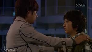 .as hwang tae kyung kang soo han as young tae kyung park shin hye as go mi nam jung yong hwa as kang shin woo lee hong ki as jeremy. Shin Woo Go Mi Nam You Re Beautiful Youtube