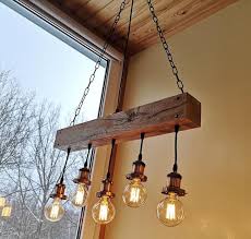 Lustre Poutre Fait A La Main Poutre En Bois Lustre Etsy Lampada Retro Lustres Acessorios De Decoracao Para Casa