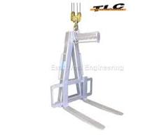 Pallet hooks for overhead lifting