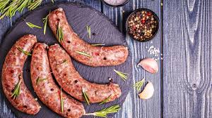 Gramigna con salsiccia e panna 4 servings 400 g di gramigna barilla, 3 salsicce medie, 1 confezione da 200 ml di panna da cucina, 40 g in una padella capiente fondere il burro e aggiungere la cipolla finemente tritata senza farla colorire. Gramigna Panna Salsiccia E Piselli La Ricetta Perfetta Wine Dharma