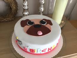 Fur Eine Liebe Freundin Deren Tochter Sich Eine Torte Mit Mops Wunschte Kuchen Kindergeburtstag Kuchen Ohne Backen Kreative Kuchen
