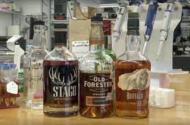 American Whiskeys Leave Behind A Web Like Fingerprint As They Evaporate Ars Technica