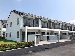 Berita baik buat para pelanggan dr zainol mart bukit rahman putra, kini anda boleh membuat bayaran dengan hanya satu klik melalui aplikasi terbaru maybank qrpay. Belleza Azalea 2 Bukit Rahman Putra Intermediate 2 Sty Terrace Link House 4 Bedrooms For Sale Iproperty Com My