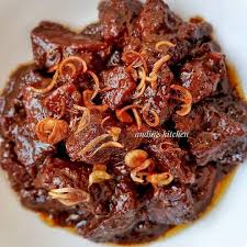 500 gr daging sapi yang banyak mengandung lemak; Dunia Resep Resep Semur Betawi Daging Sapi Bahan A 1 Kg Daging Sapi Dengan Sedikit Lemak Atau Sandung Lamur Potong 1 Buah Tomat Merah Ukuran Besar Potong Secukupnya Bawang