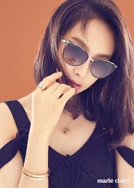 OFFICIAL] 160527 f(Victoria) = Marie Claire Magazine June Issue [6P]