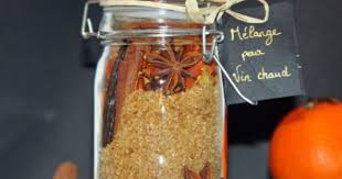 Cadeau Gourmand A Faire Soi Meme Melange D Epices Et D Ecorces D Orange Pour Vin Chaud Ingredients Une Verrine Vin Chaud Cadeaux Gourmands Fait Maison