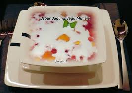 Makanan ini di sajikan dengan cara di pincuk. Resep Bubur Jagung Sagu Mutiara Oleh Lanjarsih Mama Fifian Masakanrumahan Cookpad