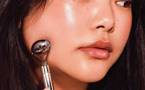 Auttaako Jade Roller akneen