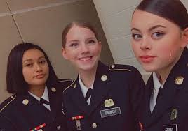 Cheyenne Howard (@c.m.h2085) • Instagram photos and videos