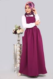 Elbiseler Panosundaki Pin