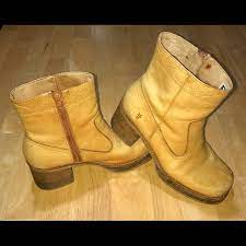Kostenlose lieferung für viele artikel! Frye Shoes Frye Banana Campus Short Boots Poshmark
