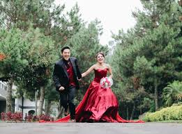 15+ ide foto prewedding dengan ragam tema ini contohnya. 8 Ide Spot Foto Prewedding Ini Bikin Momen Kamu Gak Terlupakan