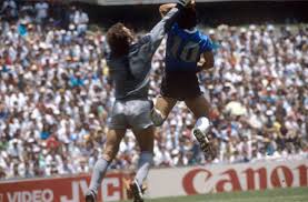 Diego armando maradona franco, born 30 october 1960 in buenos aires, is an argentine former footballer. Reaktionen Zum Tod Von Diego Maradona Gott Hat Seine Hand Zuruck Fussball Stuttgarter Zeitung