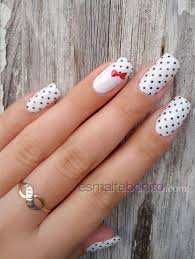 Jun 23, 2021 · las uñas de nubes son unos de los diseños más delicados y en tendencia que podemos llevar en cualquier época del año. Unas Blancas Largas Manicura De Unas Unas De Lunares Unas Pintadas