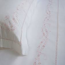 Lenzuolo matrimoniale ricamato con punto perugino. Pin Su Ribbon Work Embroidery