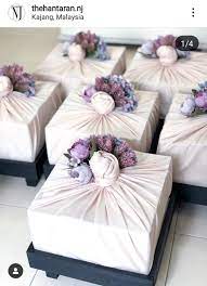 Pin By Syfazrina On Hantaran Idea Wedding Gift Hampers Wedding Gifts Packaging Wedding Hamper