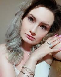 Cassidy E. Nelson Winters (@cassidy_enw_model) • Instagram photos and videos