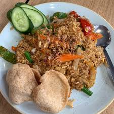Ayam juga enak dimasak secara berkuah, dan ada berbagai jenis cara masakannya. Nasi Goreng Ayam P Nut Street Noodles Thai Restaurant South Bank