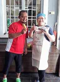 Lakonan hebat beliau adalah seperti dalam filem sri mersing, semerah padi, air mata duyung, gurindam jiwa dan lanchang kuning. Nusa Mahsuri On Twitter Datin Latifah Sidek Isteri Datuk Dr Misbun Sidek Yang Diketahui Menggemari Hobi Memasak Menerima Hadiah Istimewa Berupa Apron Dari Itali Https T Co Uljicrflu7
