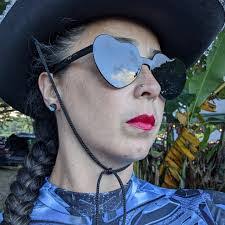 Suzanne Felton's Instagram, Twitter & Facebook