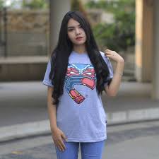 Kaos distro casual pria wanita kaos distro model terbaru (warna dan motif sesuai foto, bahan cotton combed 30s, bahan nyaman di pakai, bahan dijamin adem dan jahitan rapih, sablon tahan lama, warna tidak.) Baju Wanita Lengan Kaos Pendek Model Off Shoulder Untuk Musim Panas Baju Wanita Kaos Wanita Shopee Indonesia