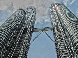 Jun 03, 2021 · tak pelak, kekayaan kolektif para taipan naik 14 persen menjadi hampir 90 miliar dollar atau rp 1.287 triliun (kurs rp 14.300 per dollar as) tahun ini. Nak Lihat Keindahan Kl Dari Atas Awangan Ini Panduan Naik Skybridge Dan Tingkat 86 Klcc