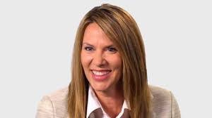 Sarah Early's Instagram, Twitter & Facebook