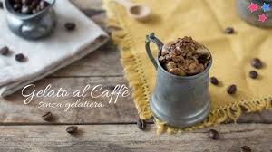 Avete voglia di un buon gelato al caffè, per trovare la carica in questo inizio di settembre, quando si torna a lavoro, si preparano gli esami? Gelato Al Caffe Senza Gelatiera Ricetta Facile E Veloce Polvere Di Riso Youtube
