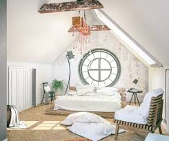 Schlafzimmer Dachschrage Co Gestalten Wohnklamotte Bauernhaus Wohnzimmer Wohnen Bett Unter Dachschrage