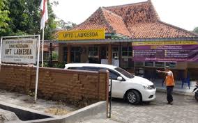 Tiga kecamatan yang baru terbentuk pada tahun 2007 adalah kecamatan jamblang (pemekaran kecamatan klangenan. Posko Gugas Tugas P2 Covid Kabupaten Cirebon Dipindahkan Ke Uptd Labkesda