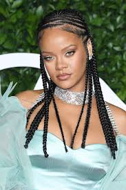 From fiery reds to blonde highlights, she's experimented with it all! Rihanna S 25 Best Hairstyles Of All Time Rihanna Hair Photos
