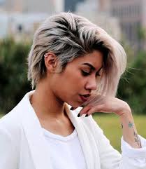 The hairstyle and the highlights portrayed over here is a little different as if the top portion of the hair is one color and the rest have another color. 20 Cool Silver White Highlights Hair Ideas Hairstyles Weekly