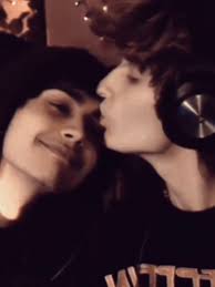 How Tall Is Ethan and Andy