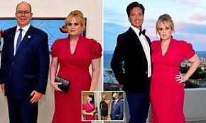2 марта 1980, сидней, новый южный уэльс, австралия). Rebel Wilson And Prince Albert Of Monaco Pose For Snaps Together Daily Mail Online
